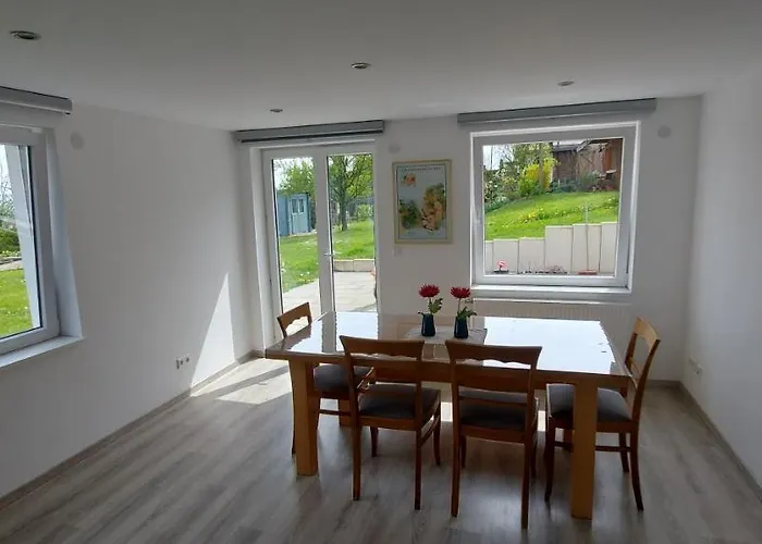 アパート Traumblick Suedpfalz ブルルヴァイラー